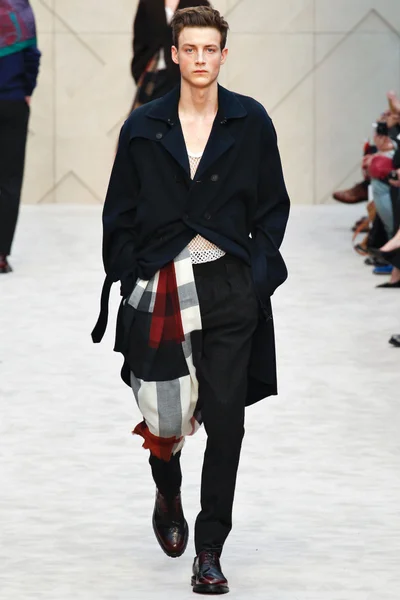 Look 9